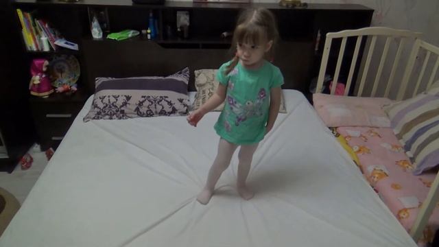ЗАРЯДКА ОТ МИЛАШКИ Дети Дочка Children Daughter смотреть онлайн