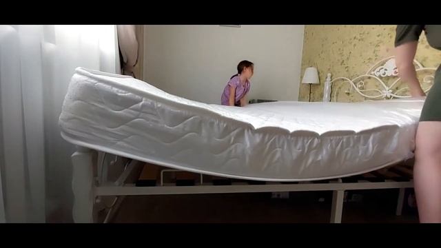 Купили МАТРАС ОРМАТЕК | Распаковываем с Лидой матрас смотреть онлайн