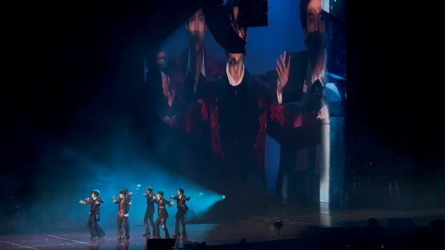 4K ENHYPEN in LA - Bite Me смотреть онлайн