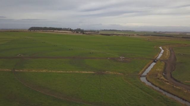 Collaboration and innovation provides big benefits for Australian irrigators смотреть онлайн