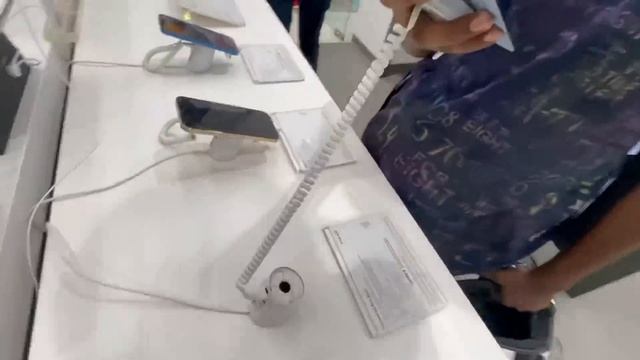 I Want To Buy IPhone 13 Pro Max ? Paise Nahi Hai ? смотреть онлайн