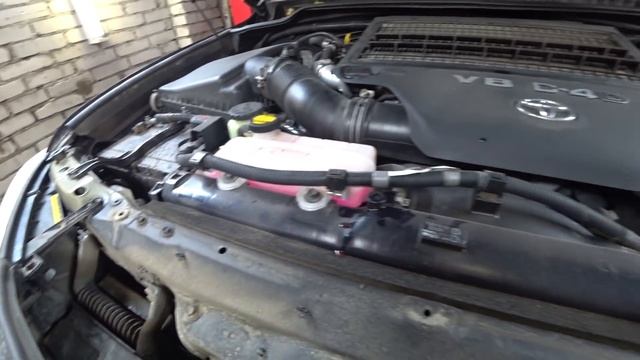 LC 200. Замена антифриза. Прокачка системы охлаждения.