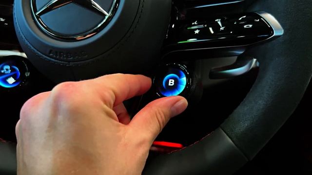 Mercedes S 63 E-Performance (2024) - Ultra Luxury Sedan in Details смотреть онлайн