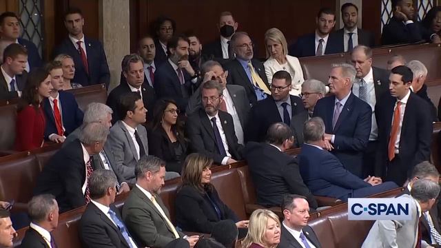 Kevin McCarthy confronts Matt Gaetz смотреть онлайн
