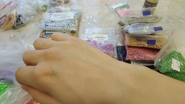 Распаковка бисера и бусин с сайта "Мелодия бисера" смотреть онлайн