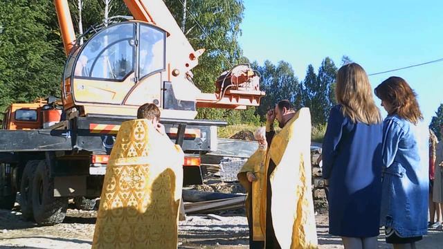 Установка купола на часовню у Смоленцевского ключа.