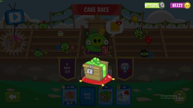 Bad Piggies - GRAPPLE HOOK THE CAKE WITH CLOWN PIG! CAKE RACE CHALLENGE! смотреть онлайн