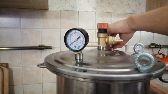 Тушенка в автоклаве//Обзор автоклава ВЯТКА смотреть онлайн