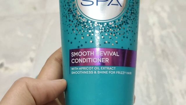 Review Of Loreal Paris Detoxyfying Shampoo & Loreal Paris Smooth Revival Conditioner смотреть онлайн