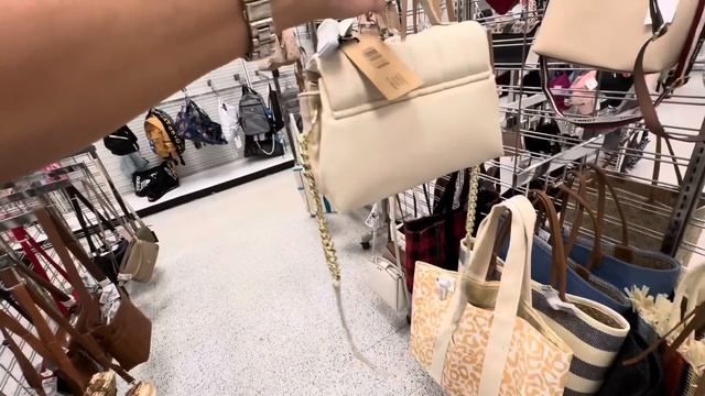ROSS ?DESIGNER BRANDS HANBAGS, SHOES and HOUSWARE for LESS #angiehart67 #shopping #housedecor смотреть онлайн
