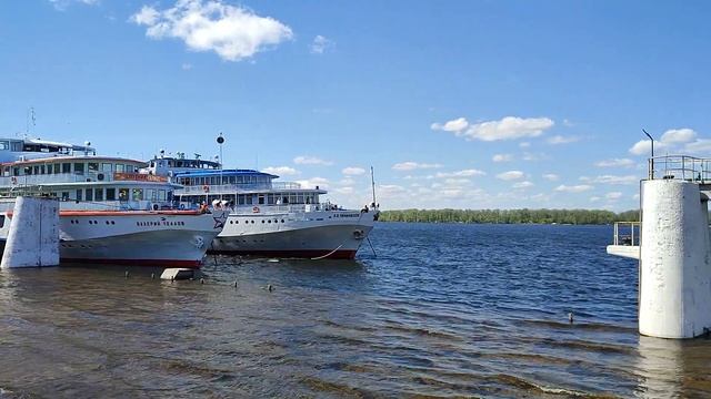 Швартовка теплохода К.А.Тимирязев. смотреть онлайн