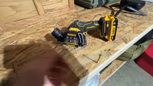Dewalt 20V Brushless XR Series - 3 Inch Cutoff Tool - DCS438