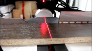 Пила торцовочная Elitech ПТ1625