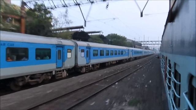 TRAIN RACE : Shatabdi v Ganadevta Exp | Overtake & Parallel Race from Howrah смотреть онлайн