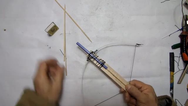арбалет сделать из линейки и старой авторучки смотреть онлайн
