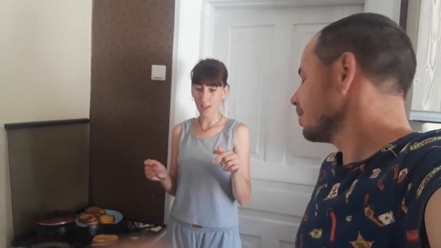 КАК РАСПРЕДЕЛЯЕМ СВОЙ БЮДЖЕТ И СКОЛЬКО ЗАРАБАТЫВАЕМ НА ЮТУБЕ