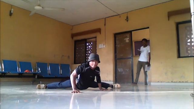 How to break dance flare Tutorial by Bboy Xrobot смотреть онлайн