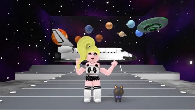 ПОКАЗ МОД, НО МЫ ОДЕВАЕМ ДРУГ ДРУГА! ЧЕЙ СКИН ЛУЧШЕ? Roblox Fashion Show! смотреть онлайн