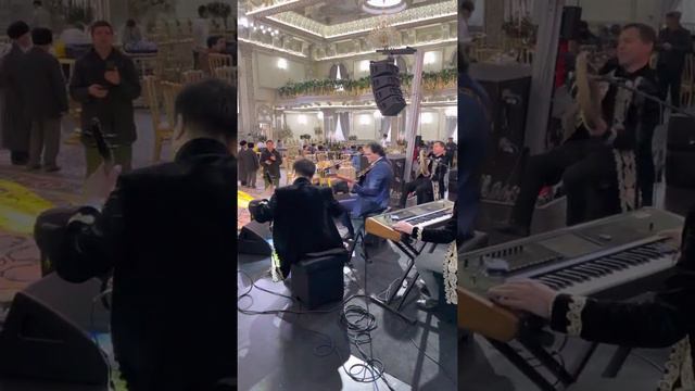 Улмас Оллоберганов Самарканд Туй смотреть онлайн