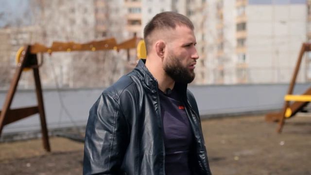 «Родился/пригодился»: Шараф Давлатмуродов смотреть онлайн