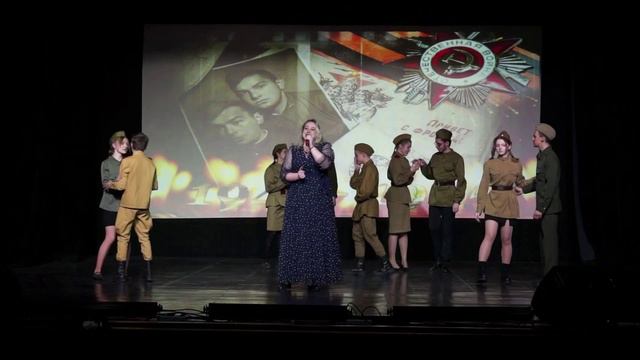 "Ветеранам минувшей войны" муз. Б. Васильев, сл. Н. Атрохова (исполняет С. Акимова) смотреть онлайн