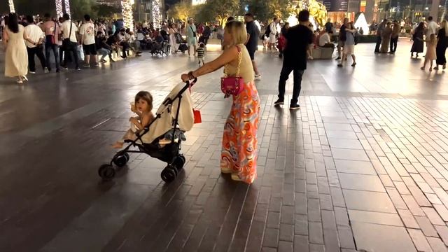 ?? BURJ KHALIFA NIGHTLIFE DISTRICT DUBAI UAE 2023 [FULL TOUR]