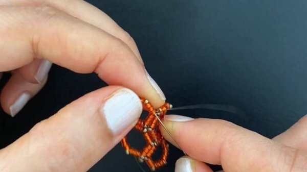 Honeycomb Earrings || DIY Beaded Earrings || Beaded Honeycomb