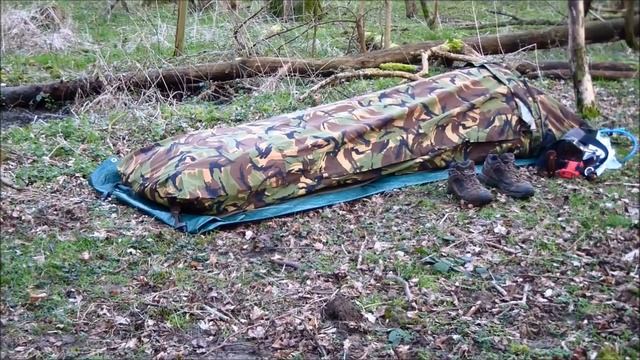 Dutch army hooped bivi. A closer look (Zip has failed please read description) смотреть онлайн