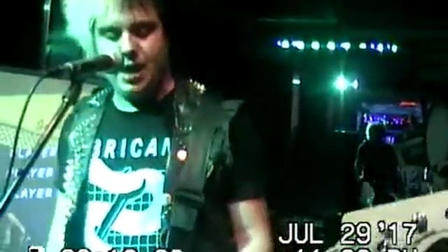 Punk bands at the Atria | JVC GR-D275U mini Dv camcorder смотреть онлайн