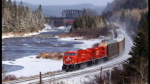 С днем железнодорожника