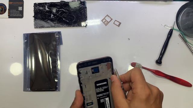 Samsung J4 Plus Ekran Değişimi смотреть онлайн