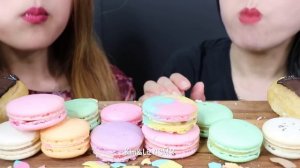 ASMR MACARONS + CHOCOLATE ECLAIRS 마카롱 리얼사운드 먹방 マカロン | Kim&Liz ASMR