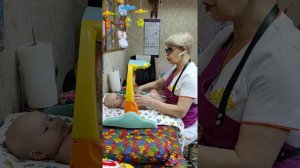 Поза для сна у грудного ребенка.