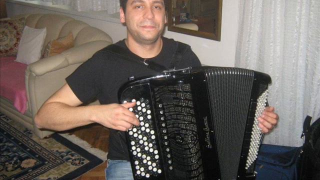 Aca Cergar na svojoj novoj harmonici Ballone Burini 8.3.2012 2 смотреть онлайн