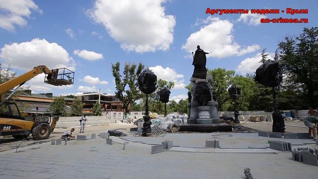 В Симферополе возводят памятник Екатерине II смотреть онлайн