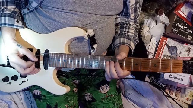 playing around on my '89 Fender 24 fret 25.3" scale Heavy Metal Strat смотреть онлайн