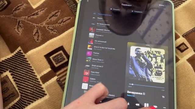 уютный влог | готовим блины | распаковка Art&Fact | крашусь на камеру смотреть онлайн