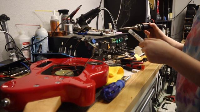Pignose Travel Guitar Repair DIY смотреть онлайн