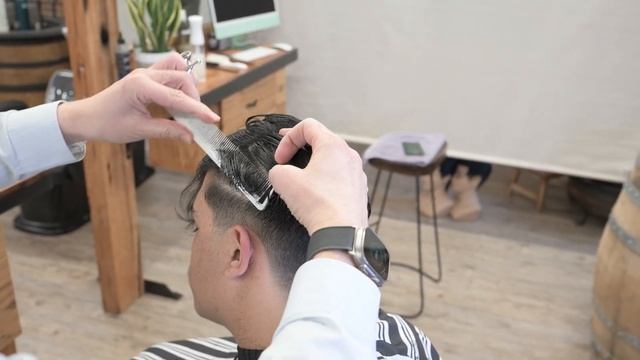 Mastering scissor and razor techniques for a seamless finish смотреть онлайн