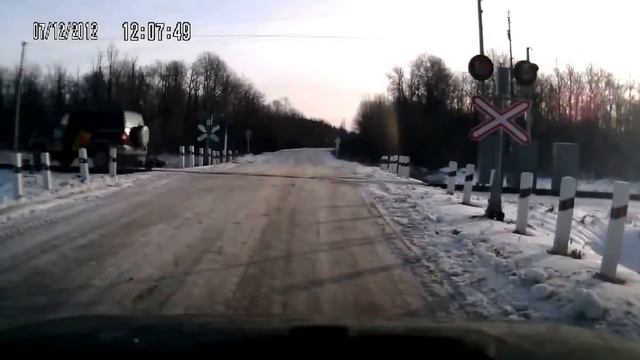 Уступите дорогу поезду, а что это едет! смотреть онлайн