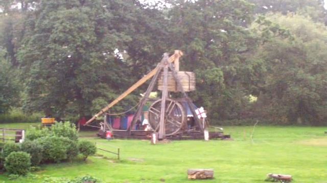 World Record Setting Trebuchet At Warwick Castle Hurls Flaming Projectile!