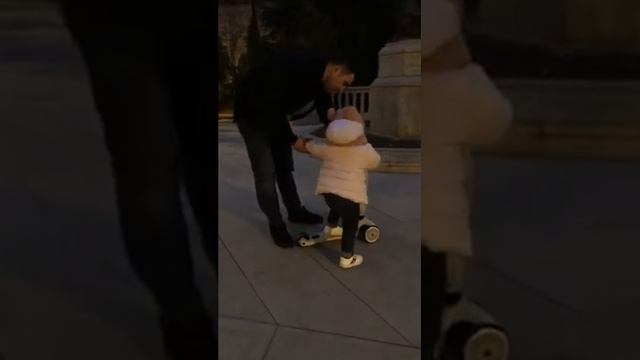 Первый раз на самокате ☺️ смотреть онлайн