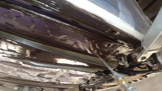 Toyota Hilux mit neuem KLine Combiwachs Schwarz und Golf7 mit Dinitrol Metallic смотреть онлайн