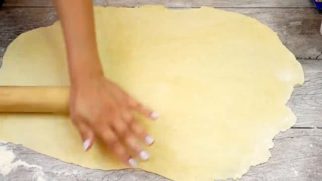 Такого слоенного печенья много не бывает, можно печь хоть каждый день не надоеда смотреть онлайн