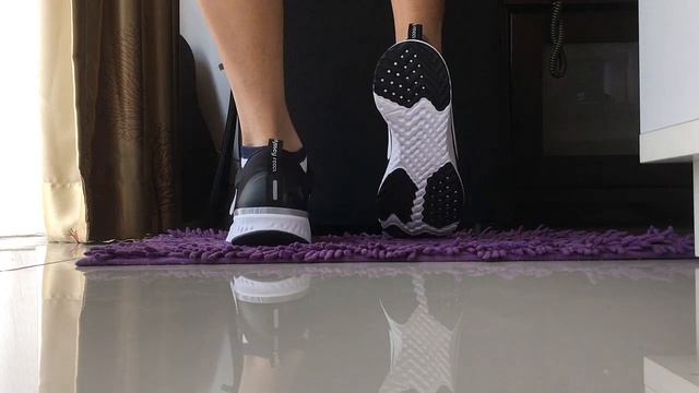 Nike Odyssey React รีวิว Quick Look & On Feet Review смотреть онлайн