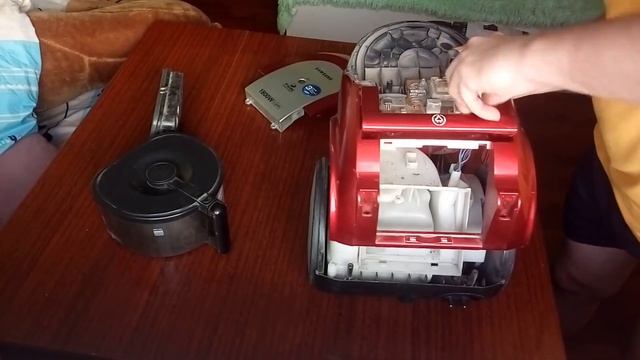 Как разобрать пылесос SAMSUNG. Серия TWIN модель sc 6570. смотреть онлайн