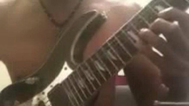 Ibanez Universe смотреть онлайн