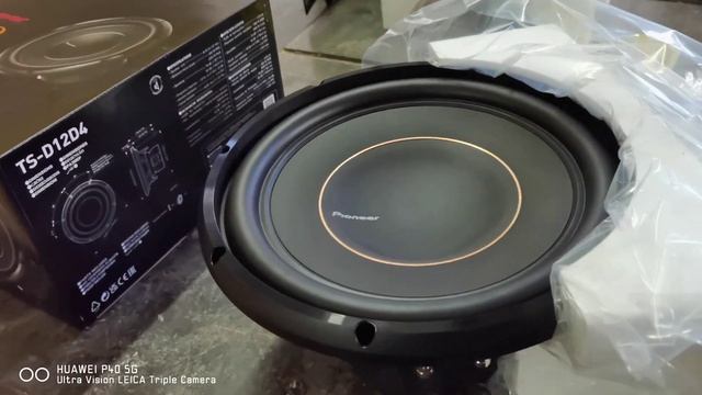 YİNE TÜRKİYEDE İLK EFSANE PİONEER İN YENİ SERİ BASI TS-D12D4 ÇİFT BOBİN 600 RMS 30 CM SUBWOOFER смотреть онлайн