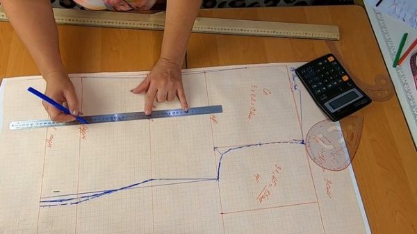 Чертеж - основы женского жакета.mp4