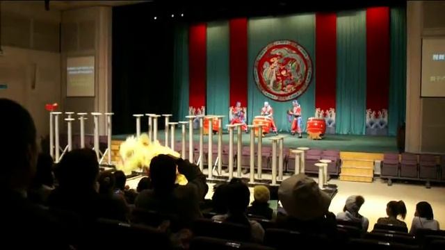 Танец льва (Chinese Lion Dance) смотреть онлайн